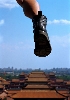 Li Wei - Photographies en plein air : (c) Li Wei / Walk Space, Beijing, 2000Marche dans l'espace, Pékin, 2000