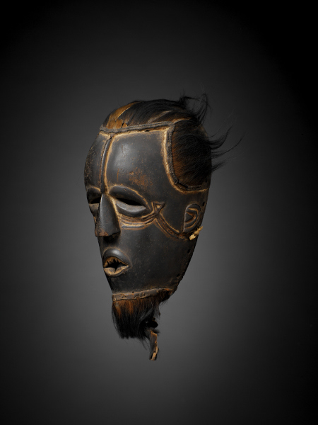 Charles Ratton – L’invention des arts « primitifs » : Masque anthropomorphe, © musée du quai Branly, photo Patrick Gries, Bruno Descoings