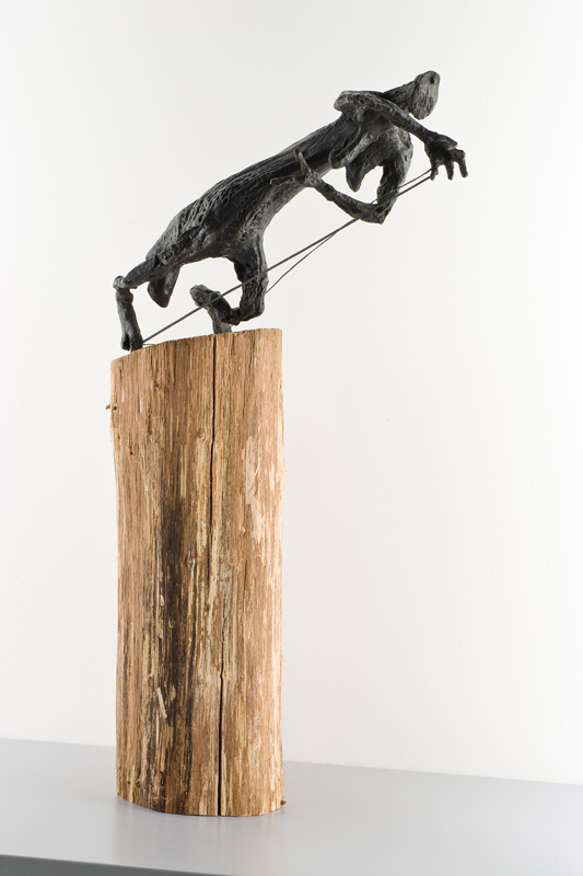 Germaine Richier, une rétrospective : Germaine Richier. L’Araignée I. 1946, bronze patiné foncé, 30 × 46 × 23 cm. Musée Fabre, Montpellier.