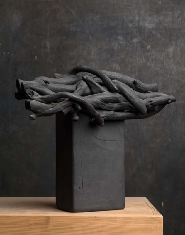 Mark Brusse. Œuvres choisies : Mark Brusse, Théophile Croissant, 1986, sculpture assemblage, technique mixte, 29 x 26 x 14 cm. 
