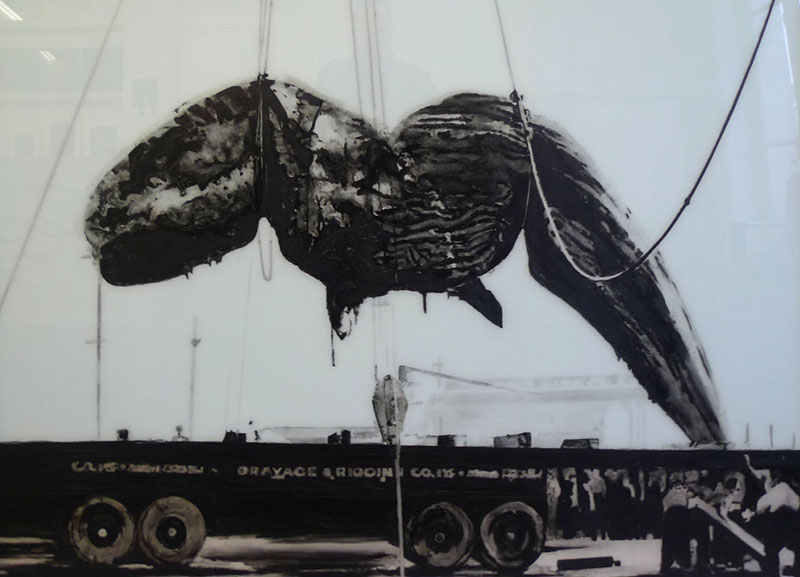 Jean-Marc Cerino. Comme une brise d’accalmie. : Winnie la baleine échouée à San Fransisco, 1938, 2015 huile sur verre, acrylique irradiante et peinture synthétique à la bombe sous verre 124 x 172 cm ©