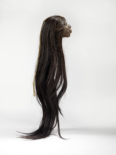 Cheveux chéris, Frivolités et trophées : Tête réduite Tsantsa ©musée du quai Branly