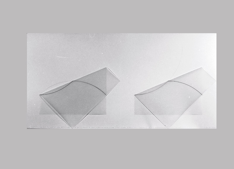 François Morellet : Pliage à 45° d'un calque carré..., 1978 encre, crayon, calque, papier sous cadre 52 x 104 cm